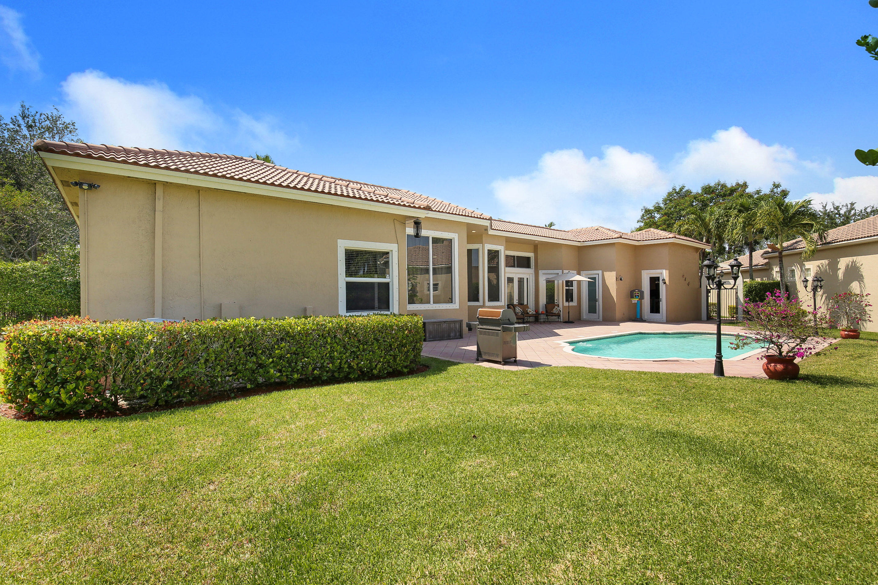 HERON BAY 4 - Residential