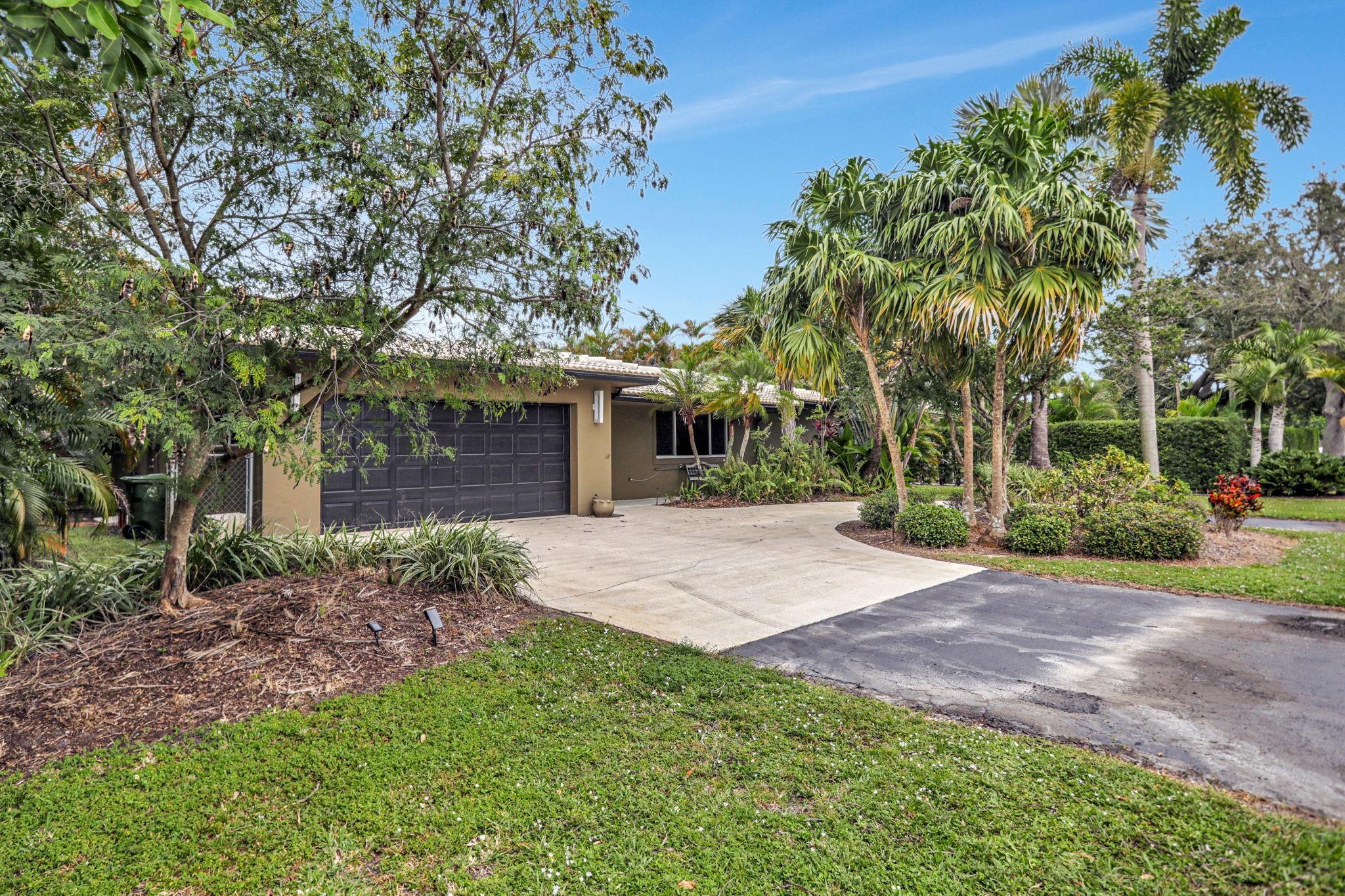 425 NW 24th St