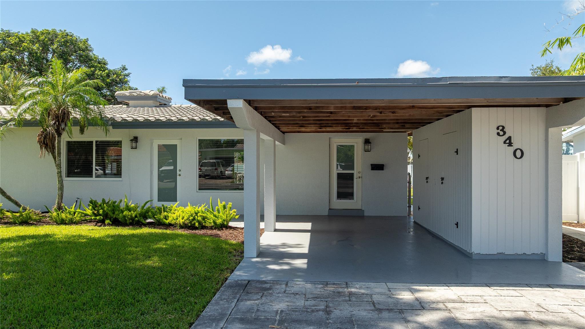 340 SE 8th Ct