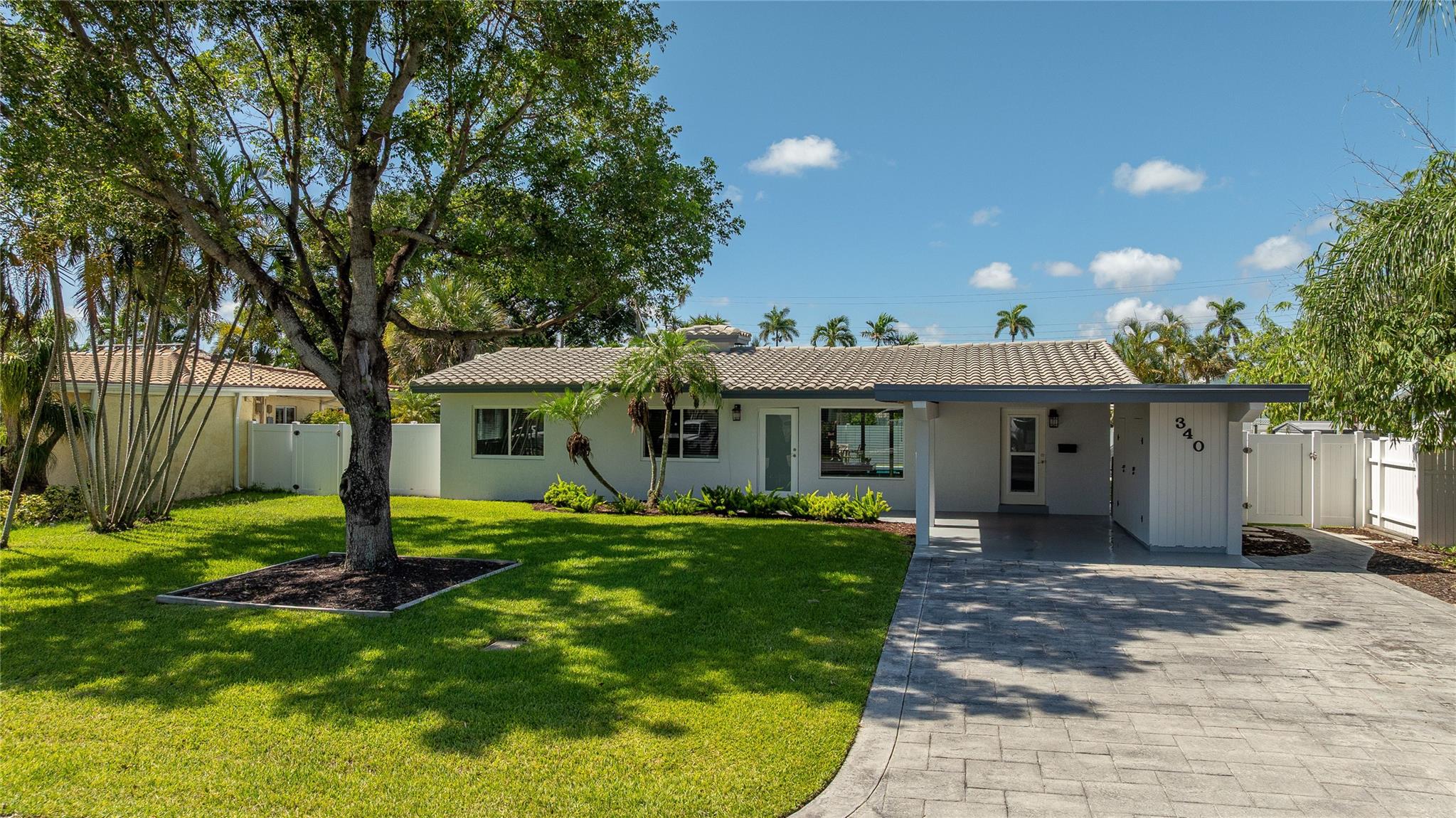 340 SE 8th Ct