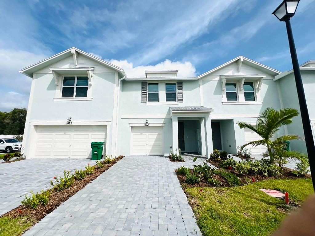 Photo of 418 Salisbury Circle, Fort Pierce, FL 34982 (MLS # R11152138)
