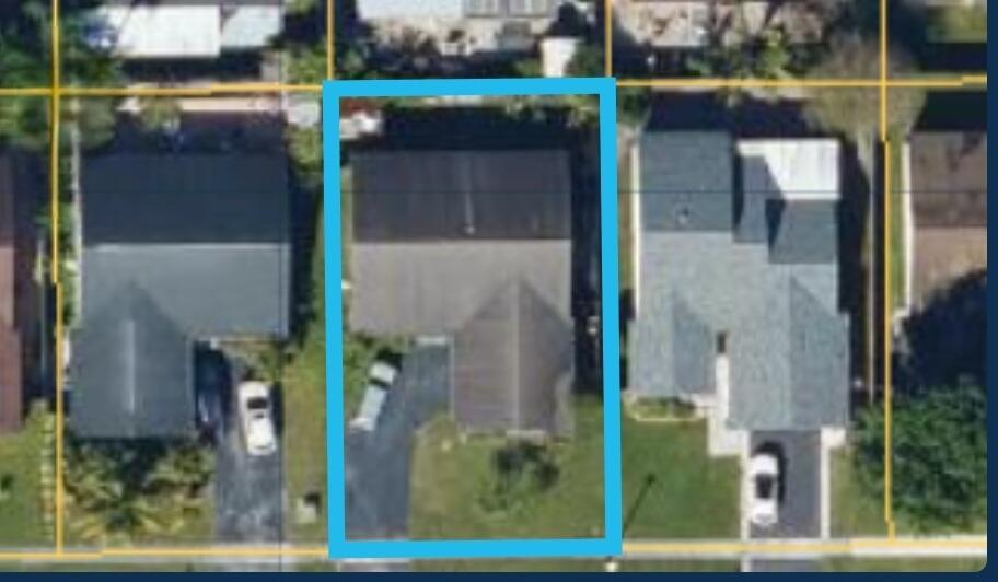 7771 Blackwood Lane