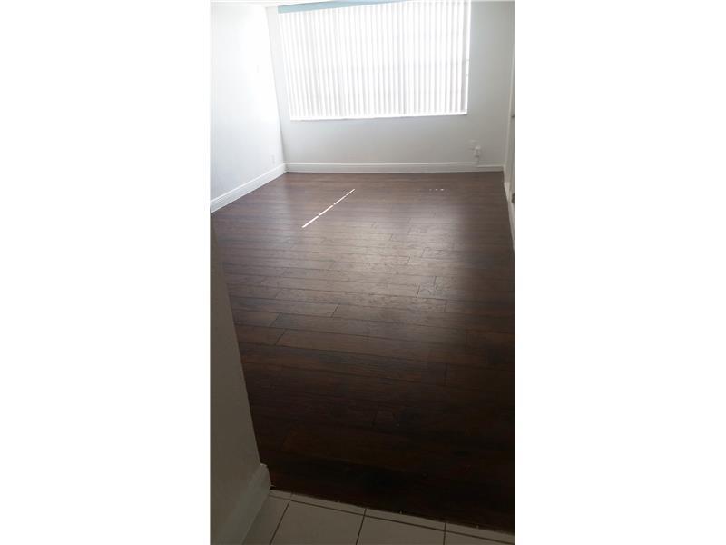 LIVE OAK CONDO NINE OF PI - Residential Lease