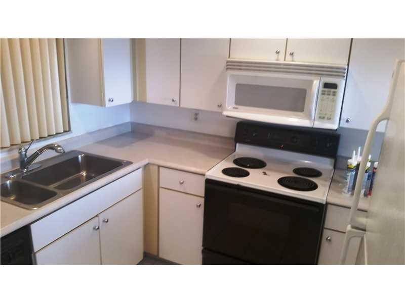 LIVE OAK CONDO NINE OF PI - Residential Lease