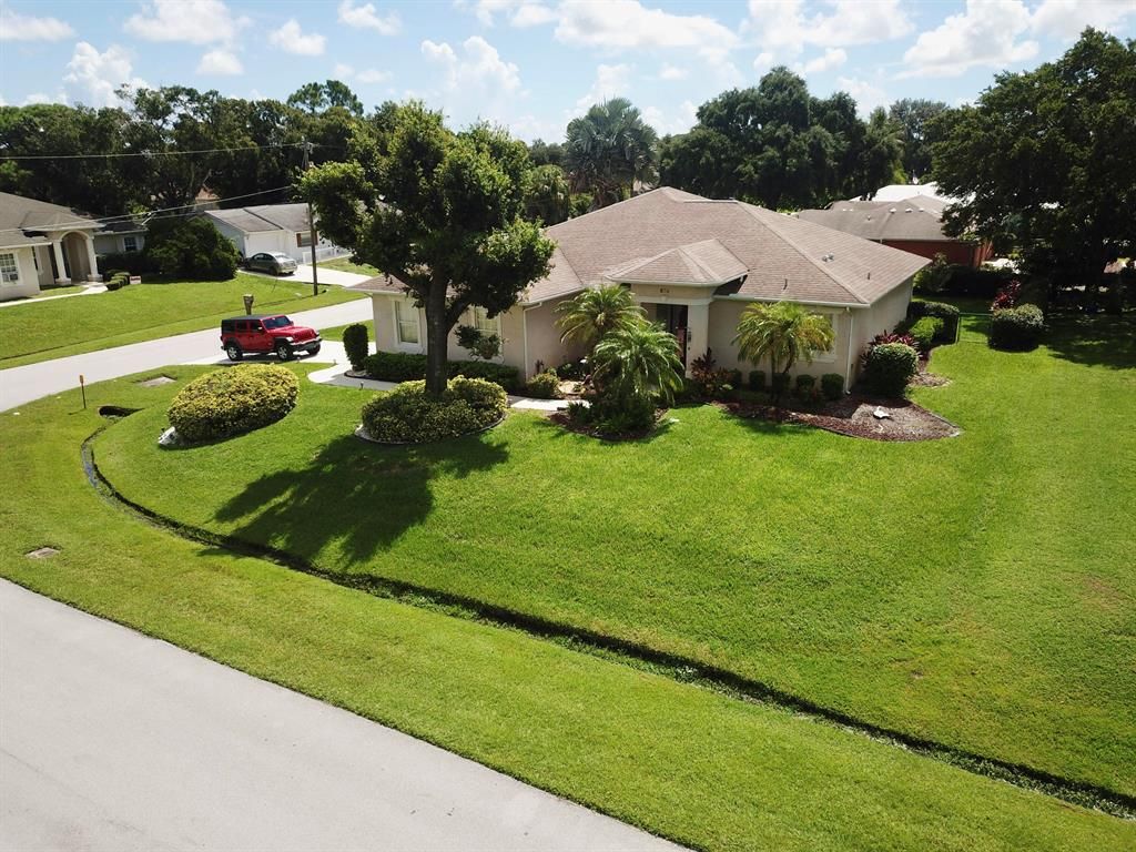 Photo of 674 SW Bacon Terrace, Port Saint Lucie, FL 34953 (MLS # R10737850)