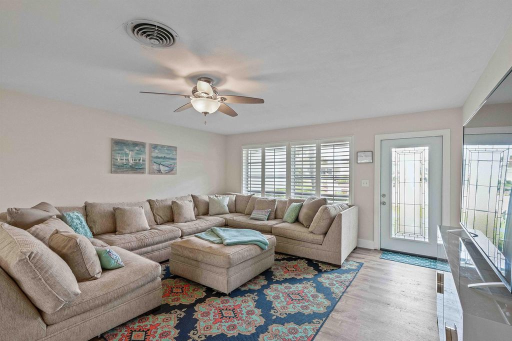 Photo of 655 Kingfish Place, North Palm Beach, FL 33408 (MLS # R11126558)