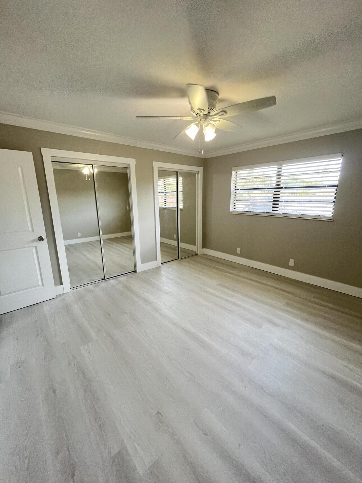 HOLLYWOOD PARK - Residential Income