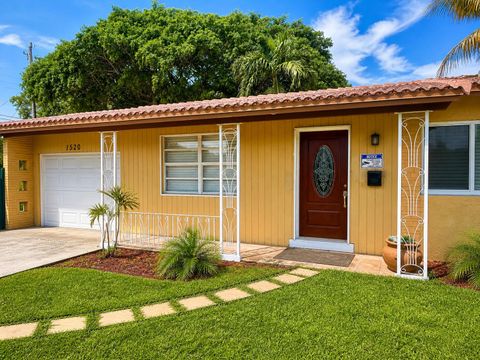 1520 N 25th Avenue Hollywood FL 33020