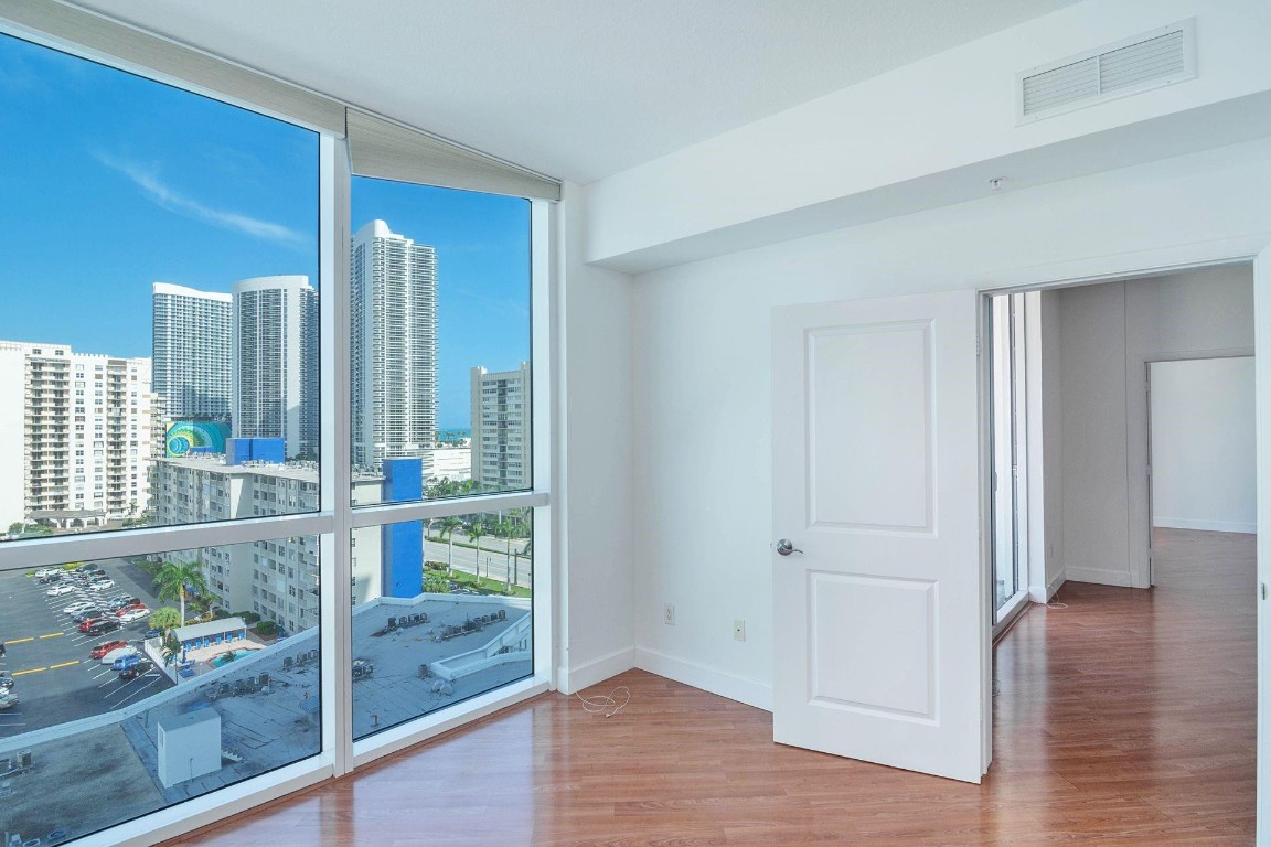 Ocean Marine Yacht Club - Residential