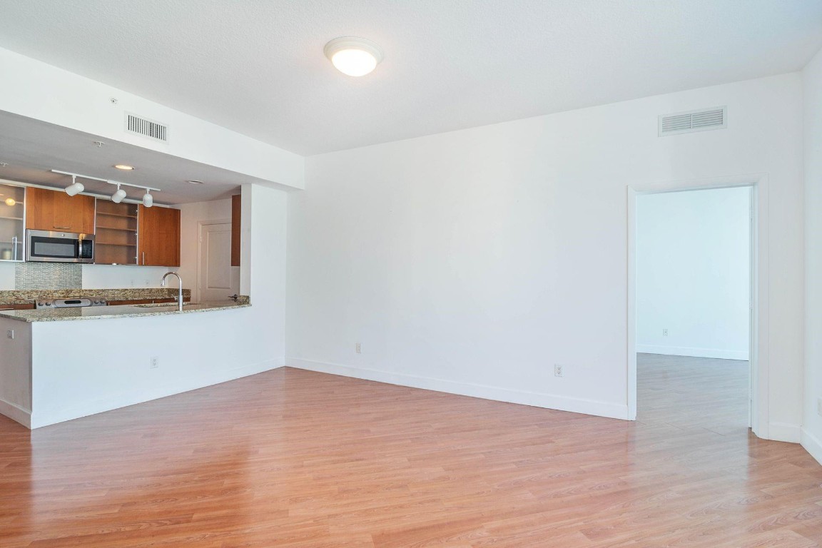 Ocean Marine Yacht Club - Residential