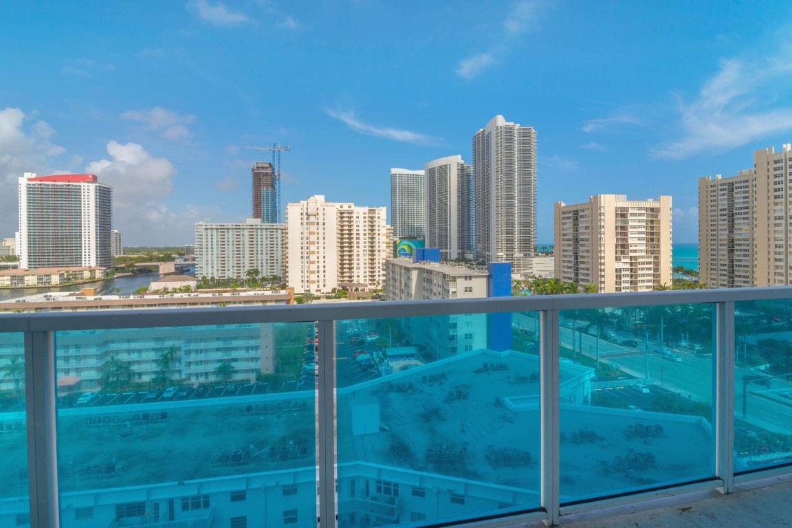 Ocean Marine Yacht Club - Residential