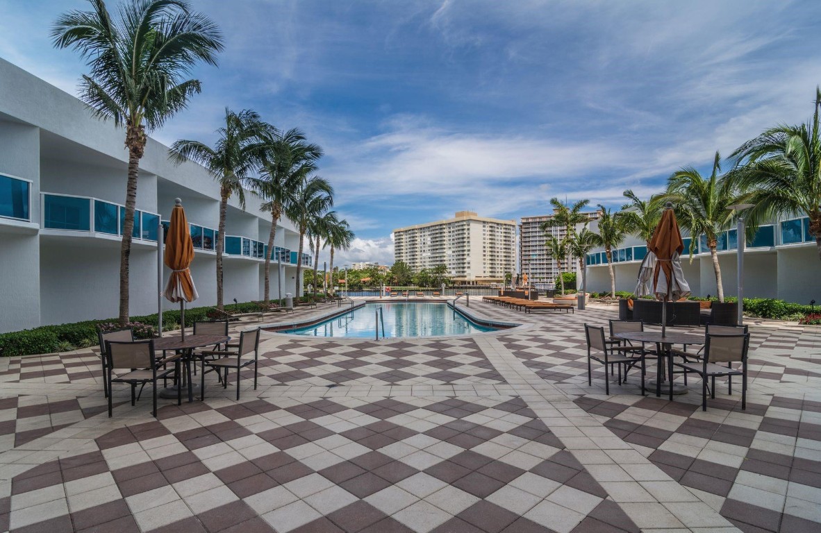 Ocean Marine Yacht Club - Residential