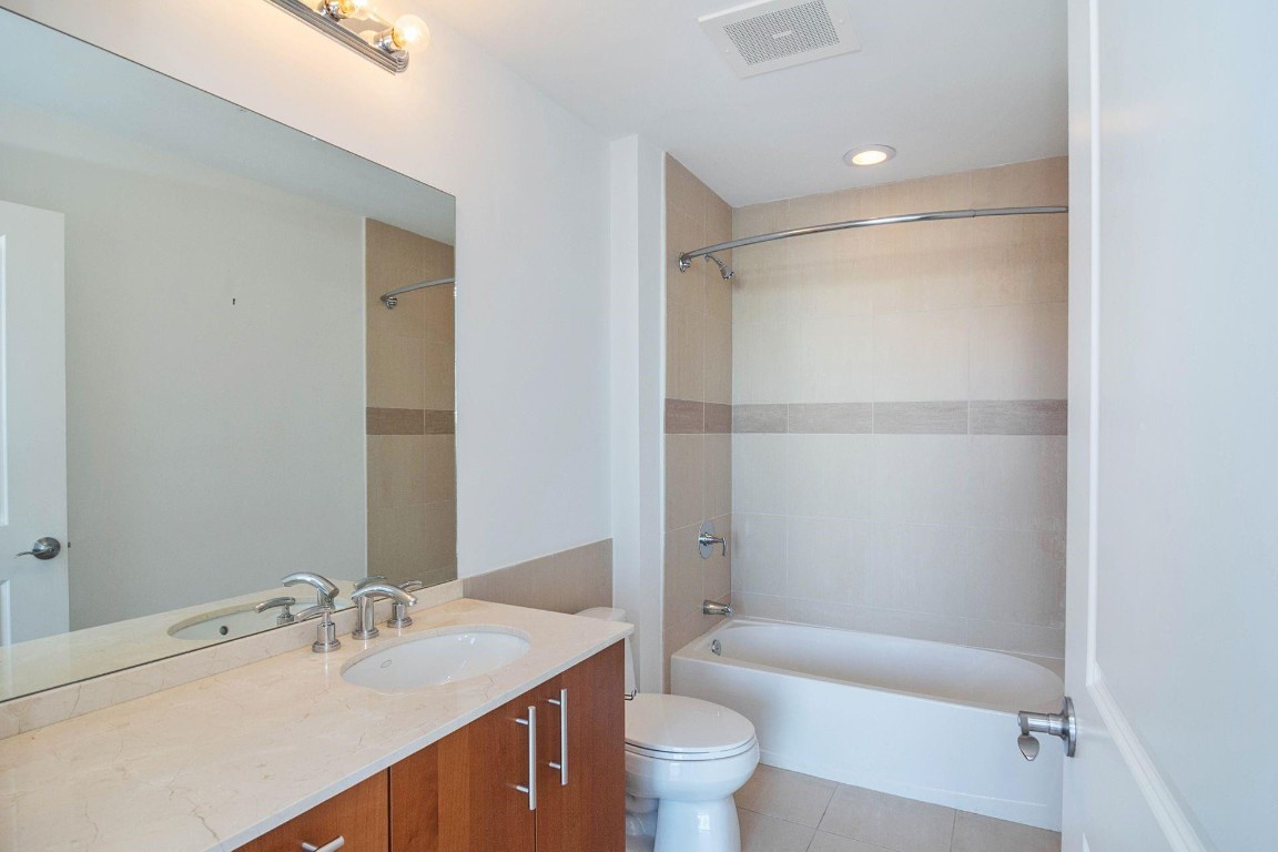 Ocean Marine Yacht Club - Residential