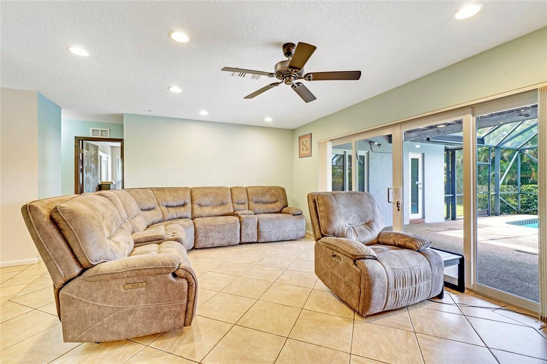 Ramblewood South 78-19 B - Residential