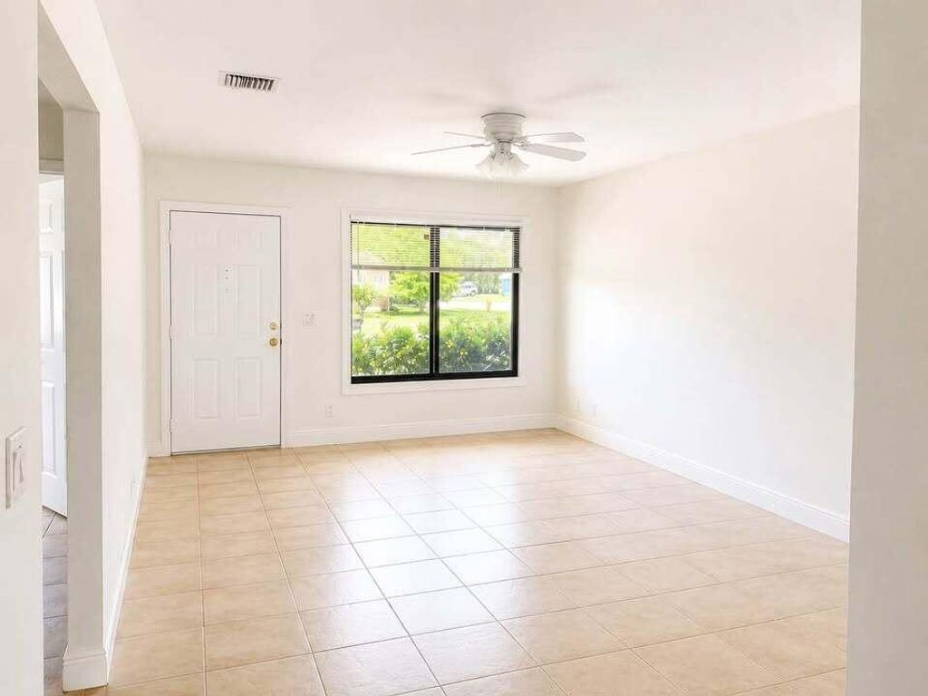 Photo of 9202 E Highland Pines Boulevard, Palm Beach Gardens, FL 33418 (MLS # B26044926)