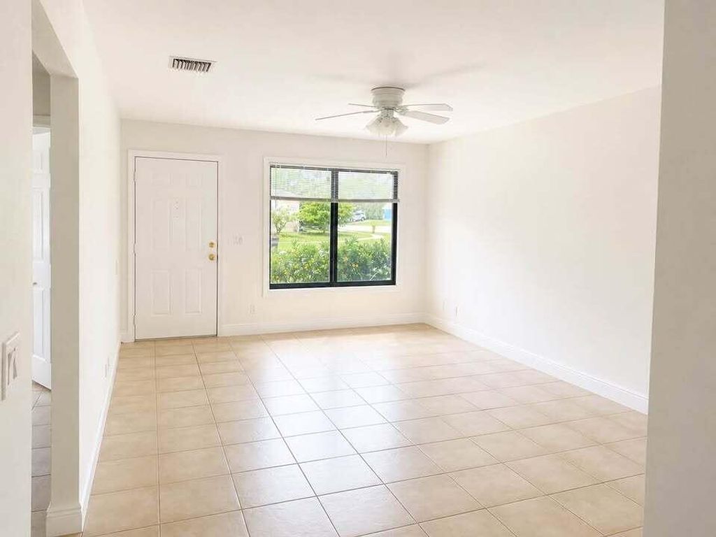 Photo of 9202 E Highland Pines Boulevard, Palm Beach Gardens, FL 33418 (MLS # B26044926)