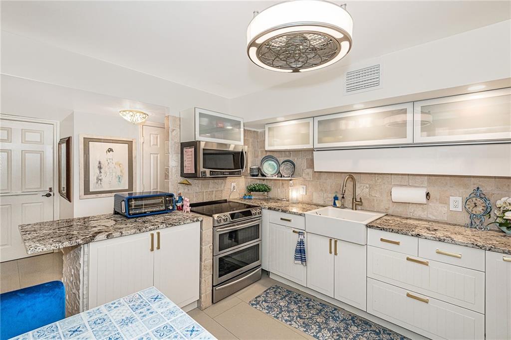 GRANDVIEW AT EMERALD HILL - Residential