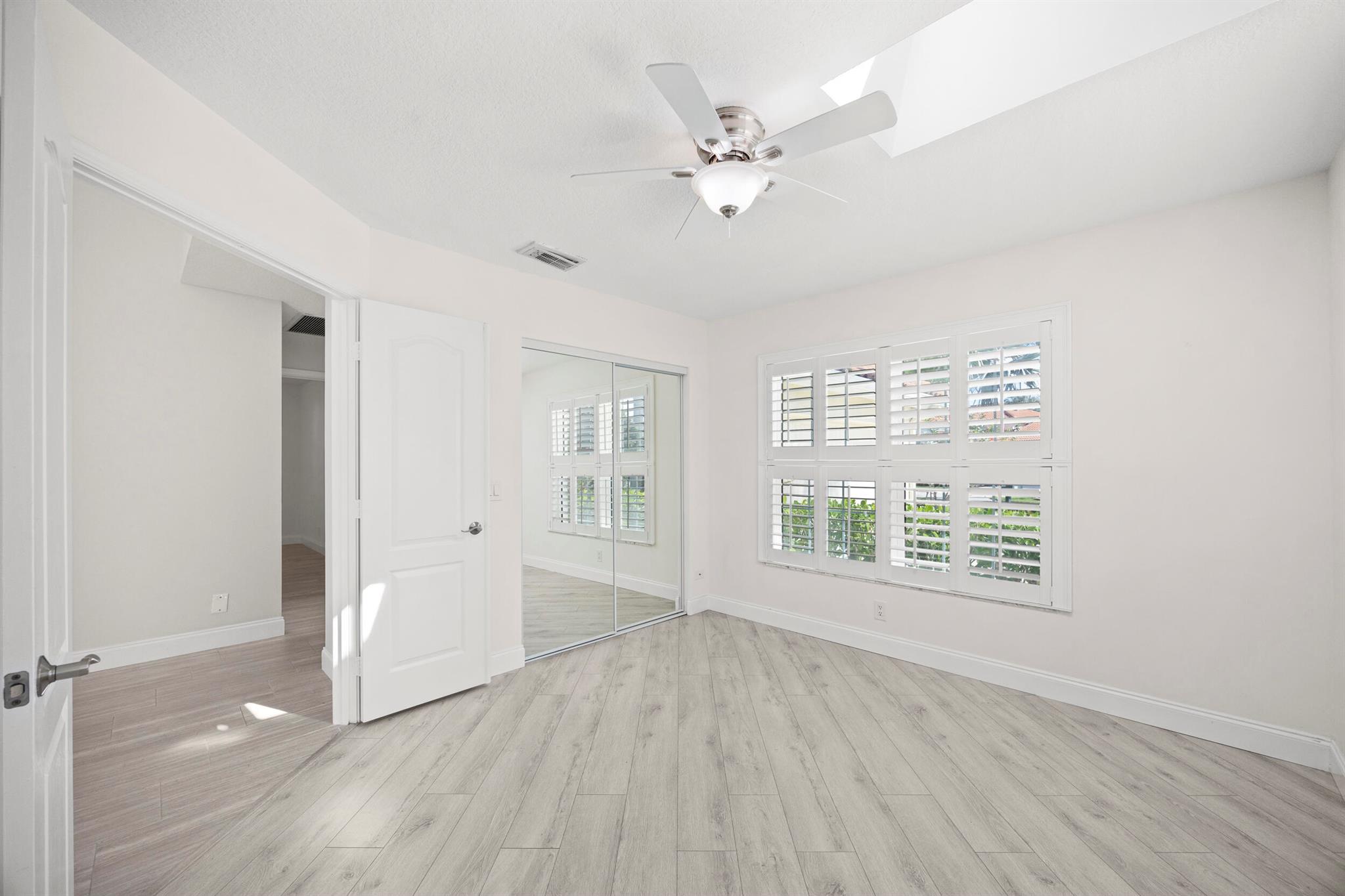 PGA RESORT COMMUNITY OF E - Residential