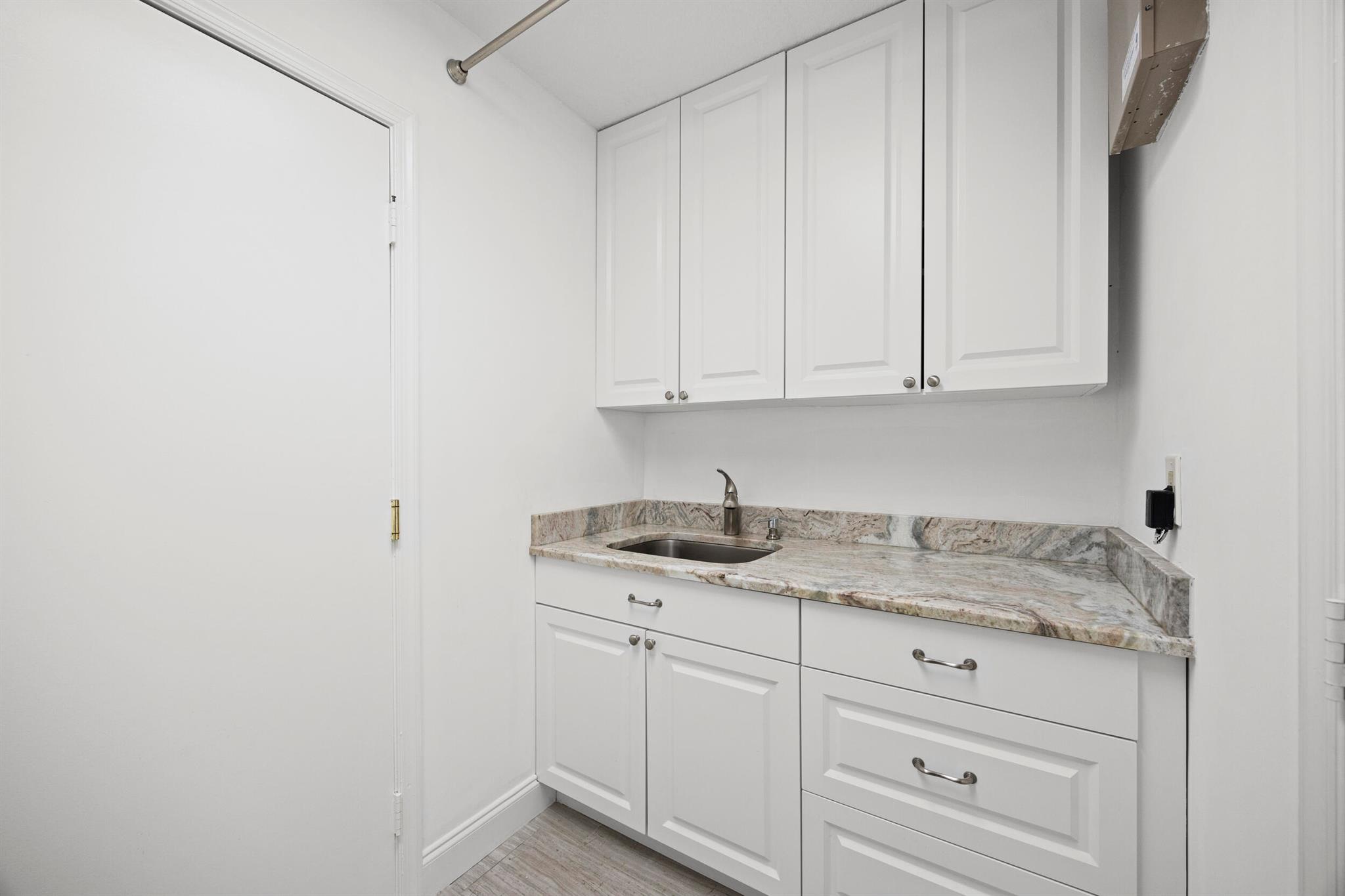 PGA RESORT COMMUNITY OF E - Residential