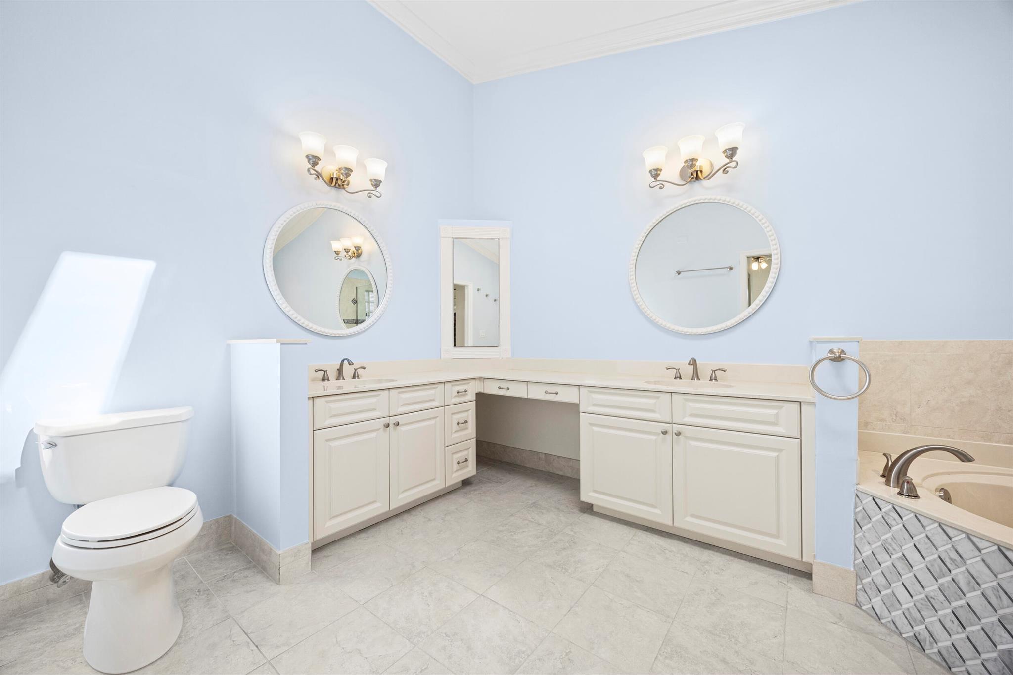 PGA RESORT COMMUNITY OF E - Residential