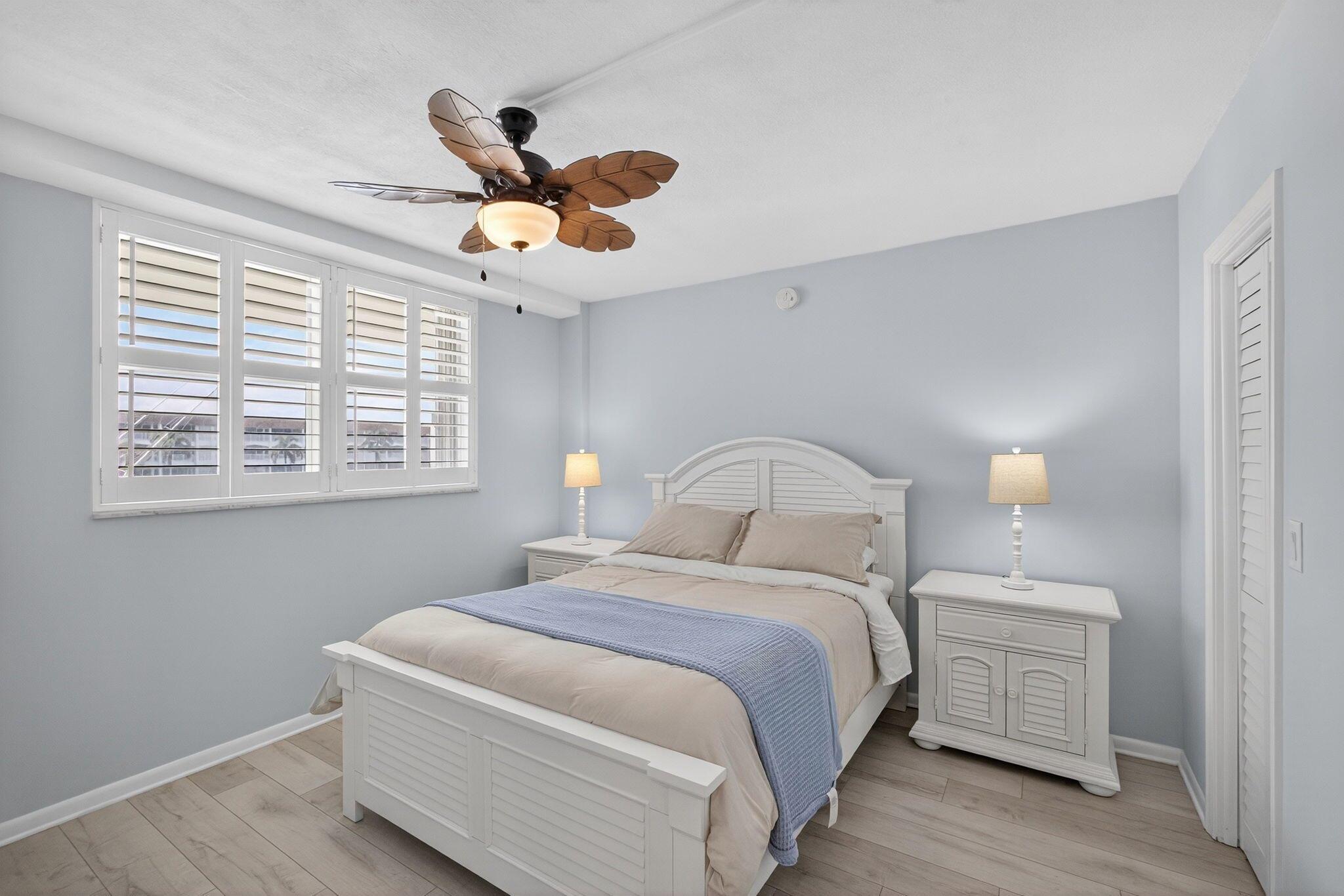 Paradise Harbour Condo - Residential