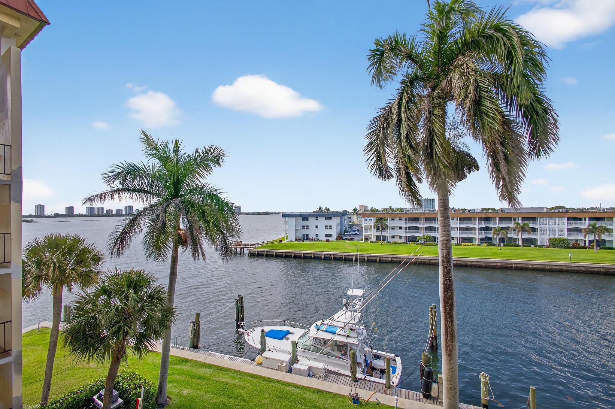 Paradise Harbour Condo - Residential