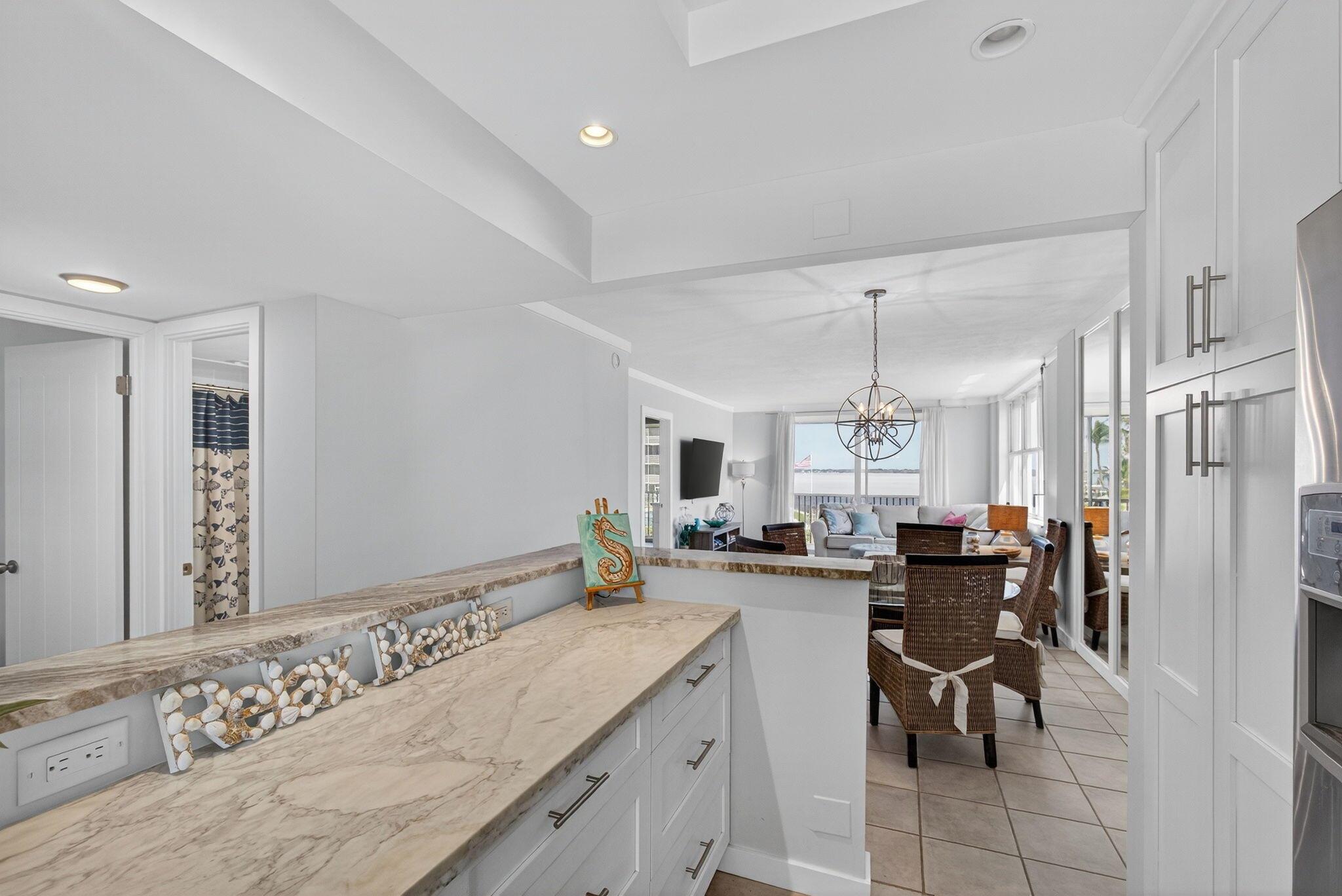 Paradise Harbour Condo - Residential