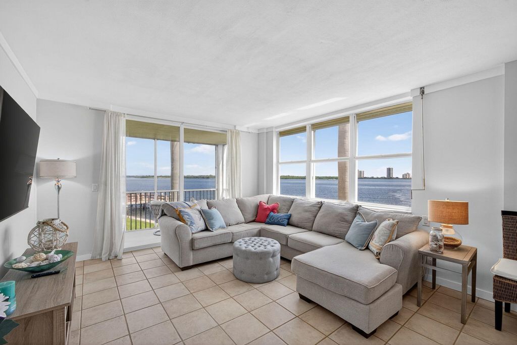 Photo of 100 Paradise Harbour Boulevard #204, North Palm Beach, FL 33408 (MLS # R11138388)