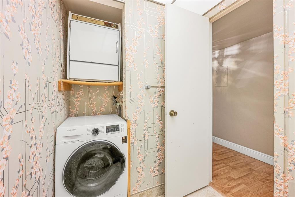 KINGS POINT - Residential