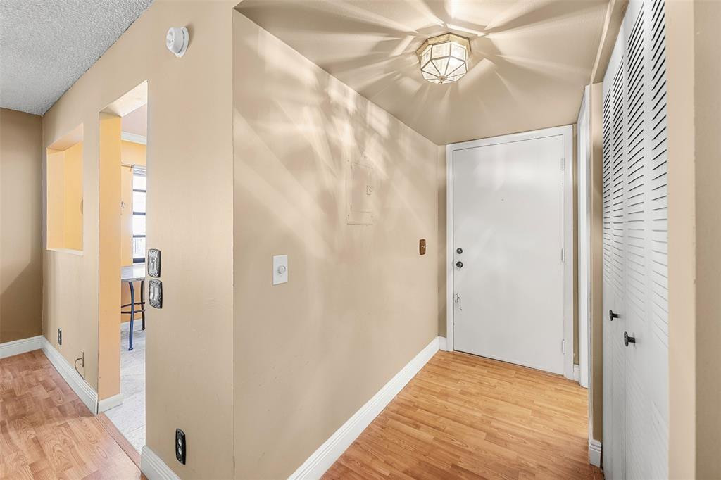 KINGS POINT - Residential