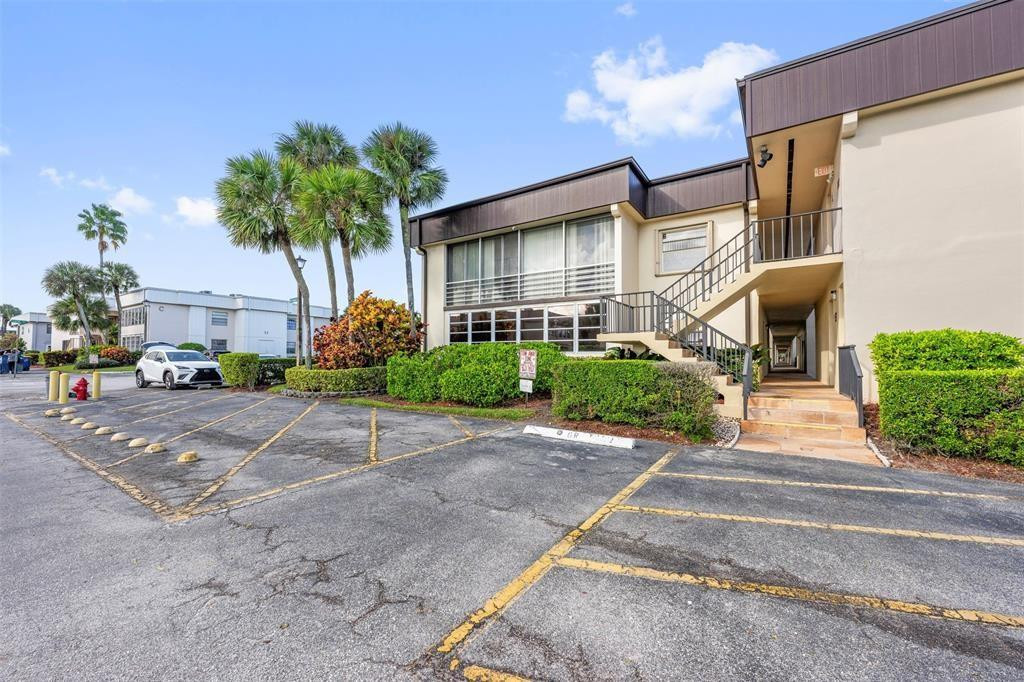 KINGS POINT - Residential