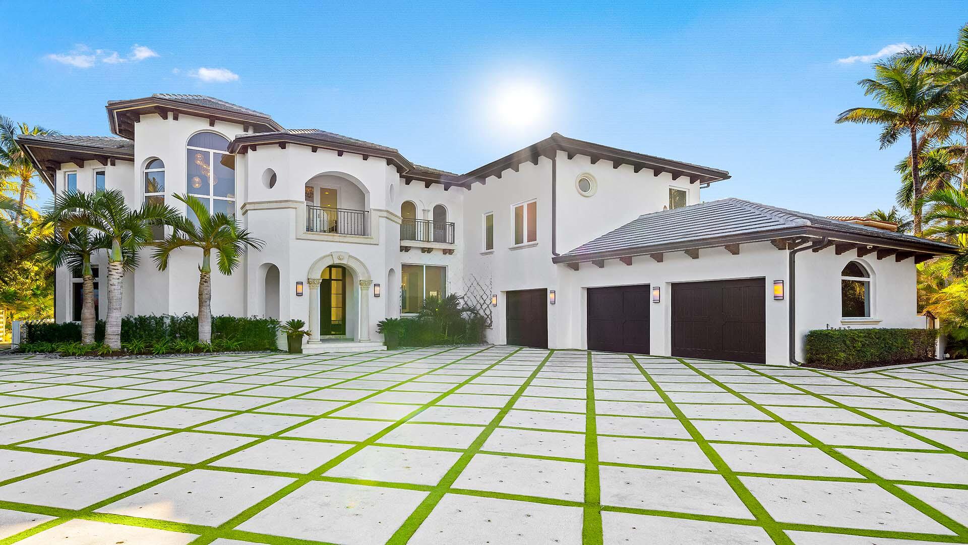 733 N Ocean Boulevard