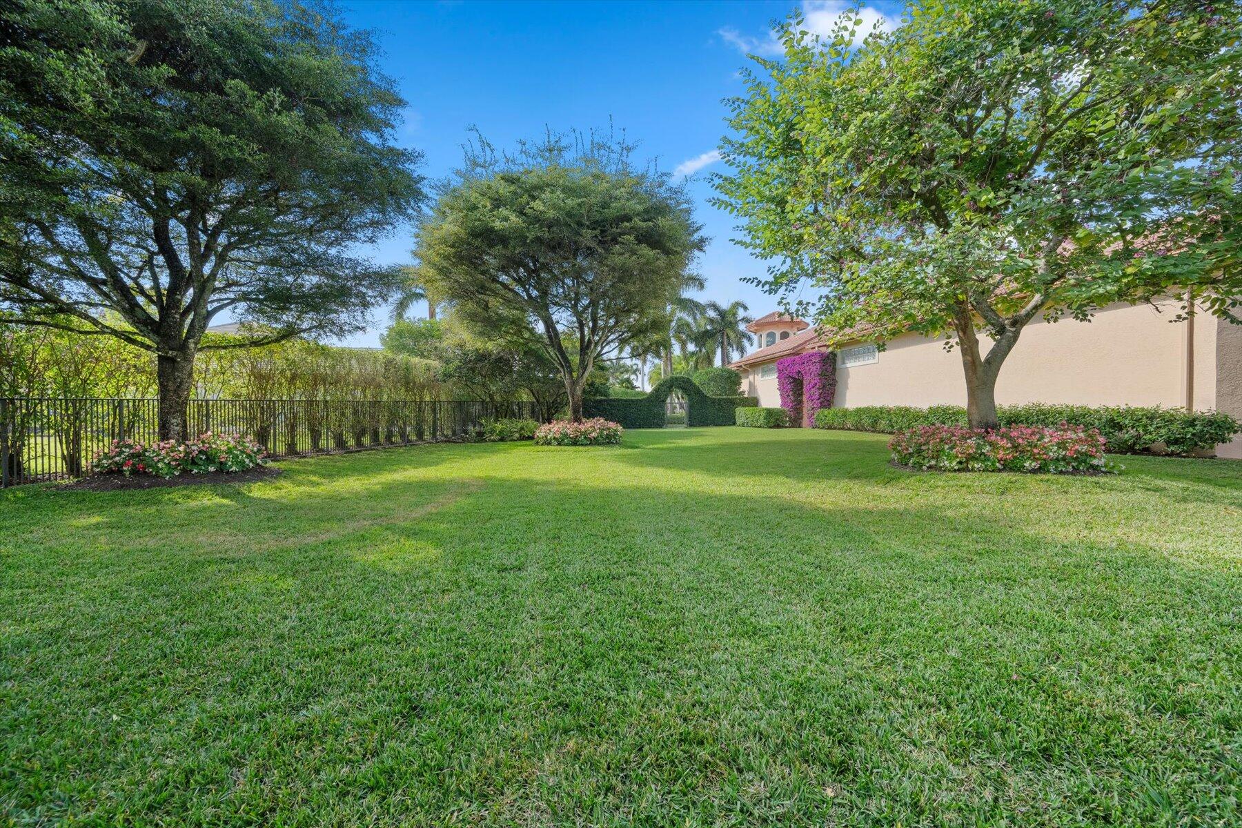 EQUESTRIAN CLUB ESTATES 1 - Residential