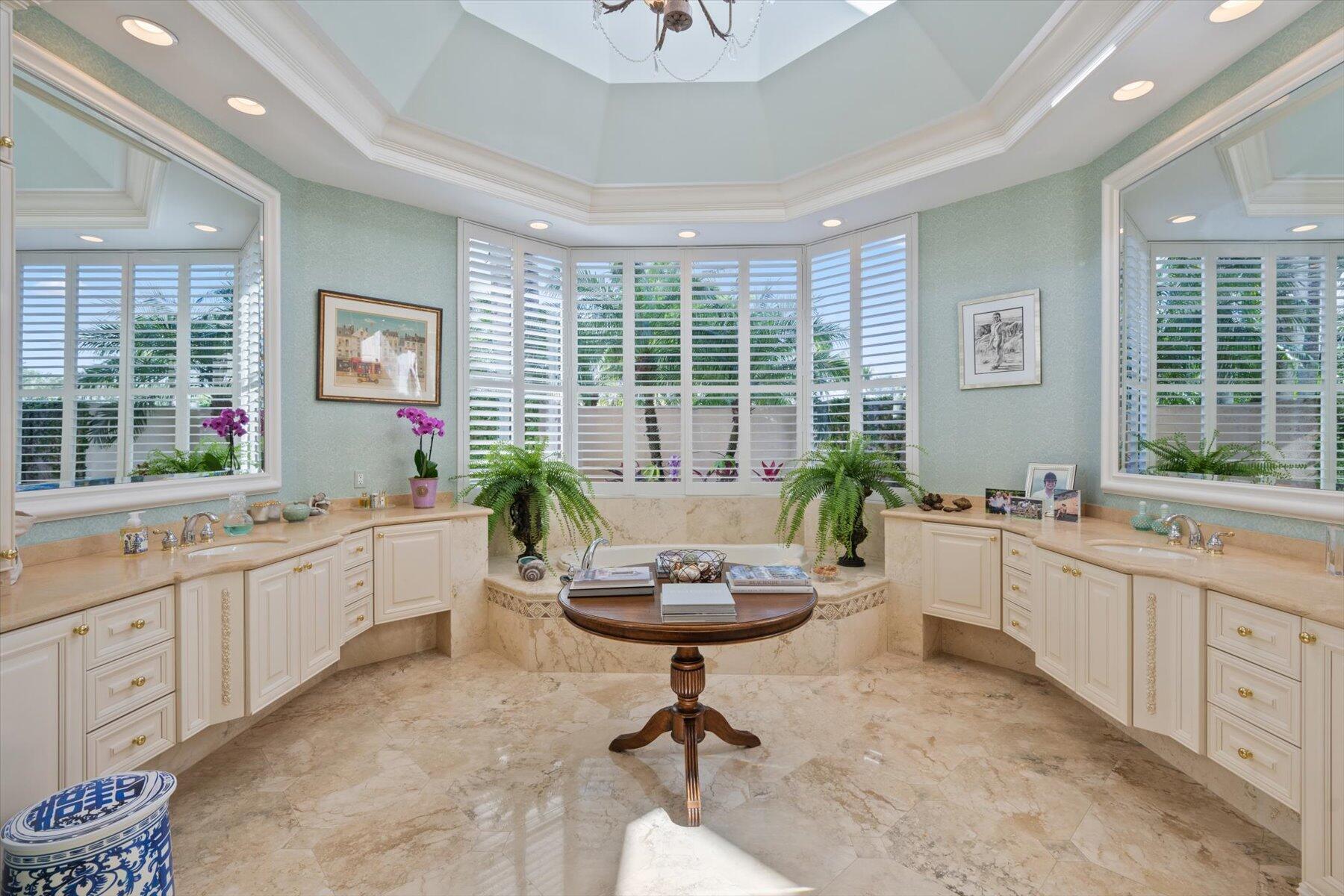 EQUESTRIAN CLUB ESTATES 1 - Residential