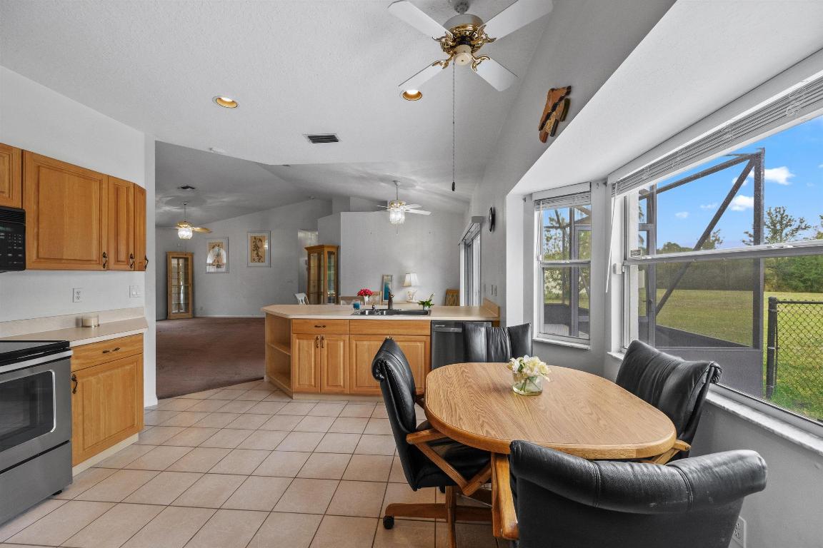 SARATOGA AT ROYAL PALM 1 - Residential