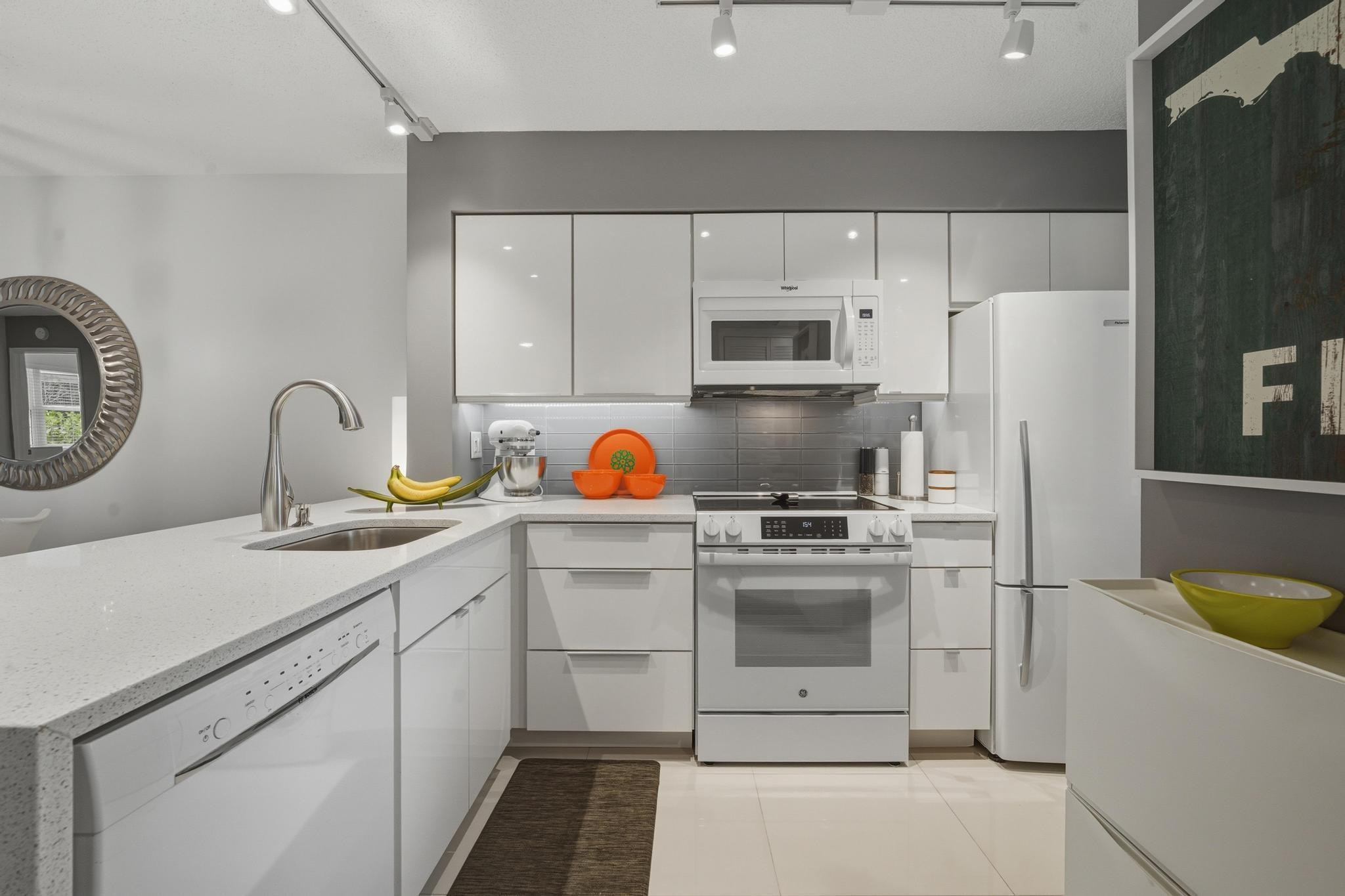 2226 N Cypress Bend Drive 102