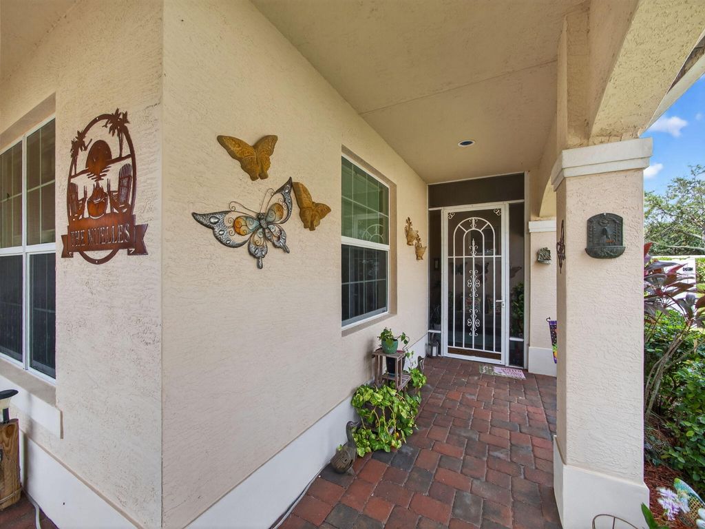 Photo of 11634 SW Rowena Street, Port Saint Lucie, FL 34987 (MLS # R11150763)