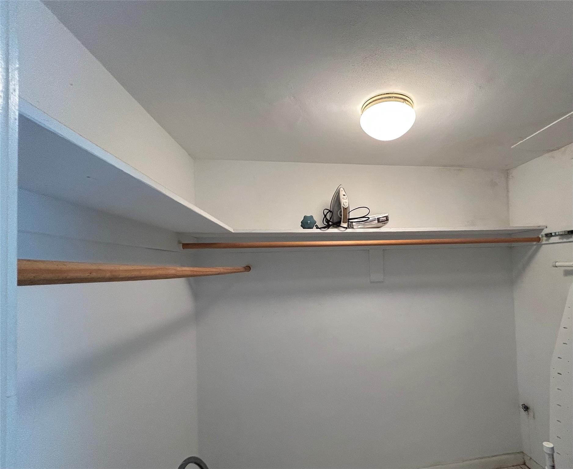 Lighthouse Point Gardens - Residential