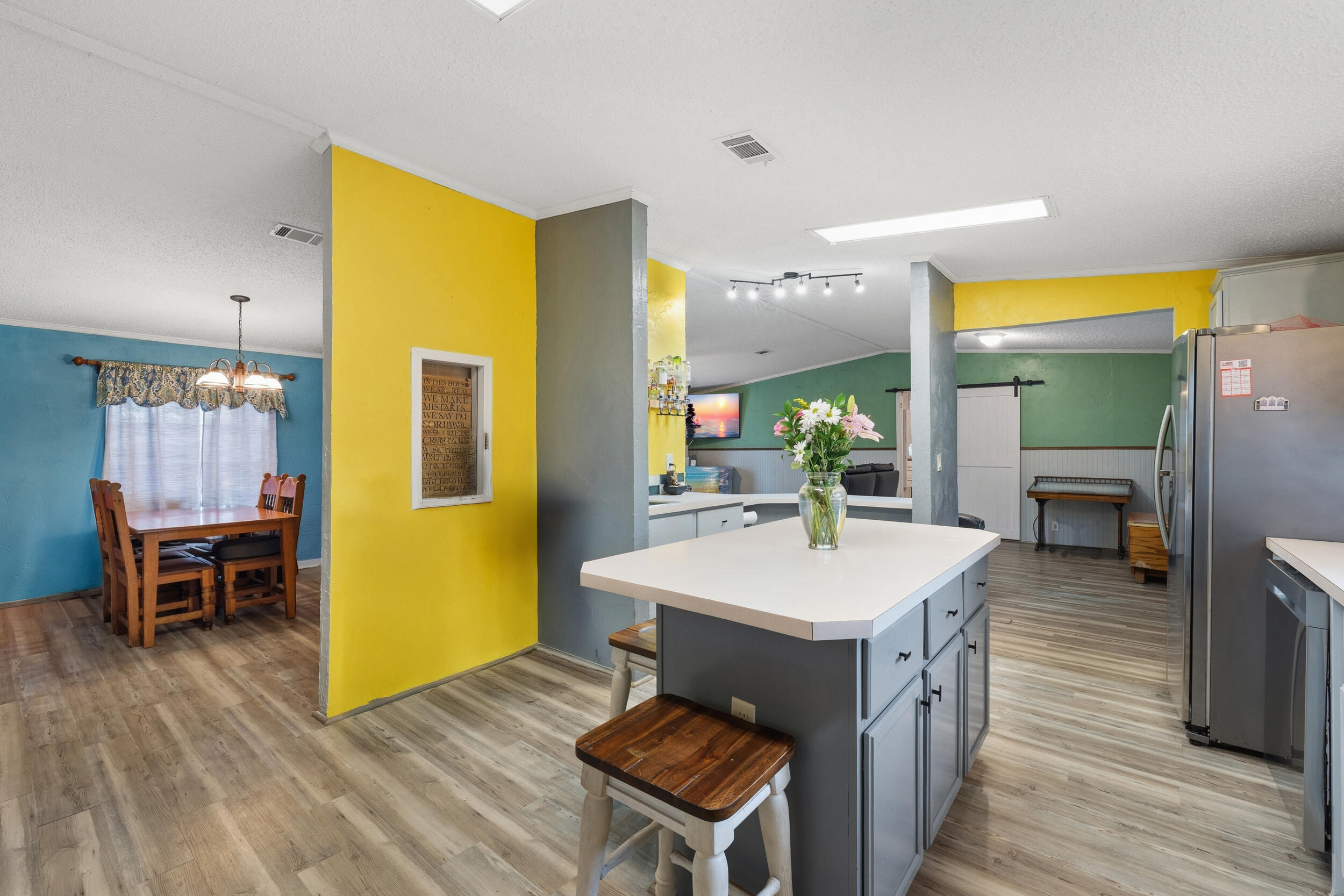 INDIAN MOUND TRAILS - Residential