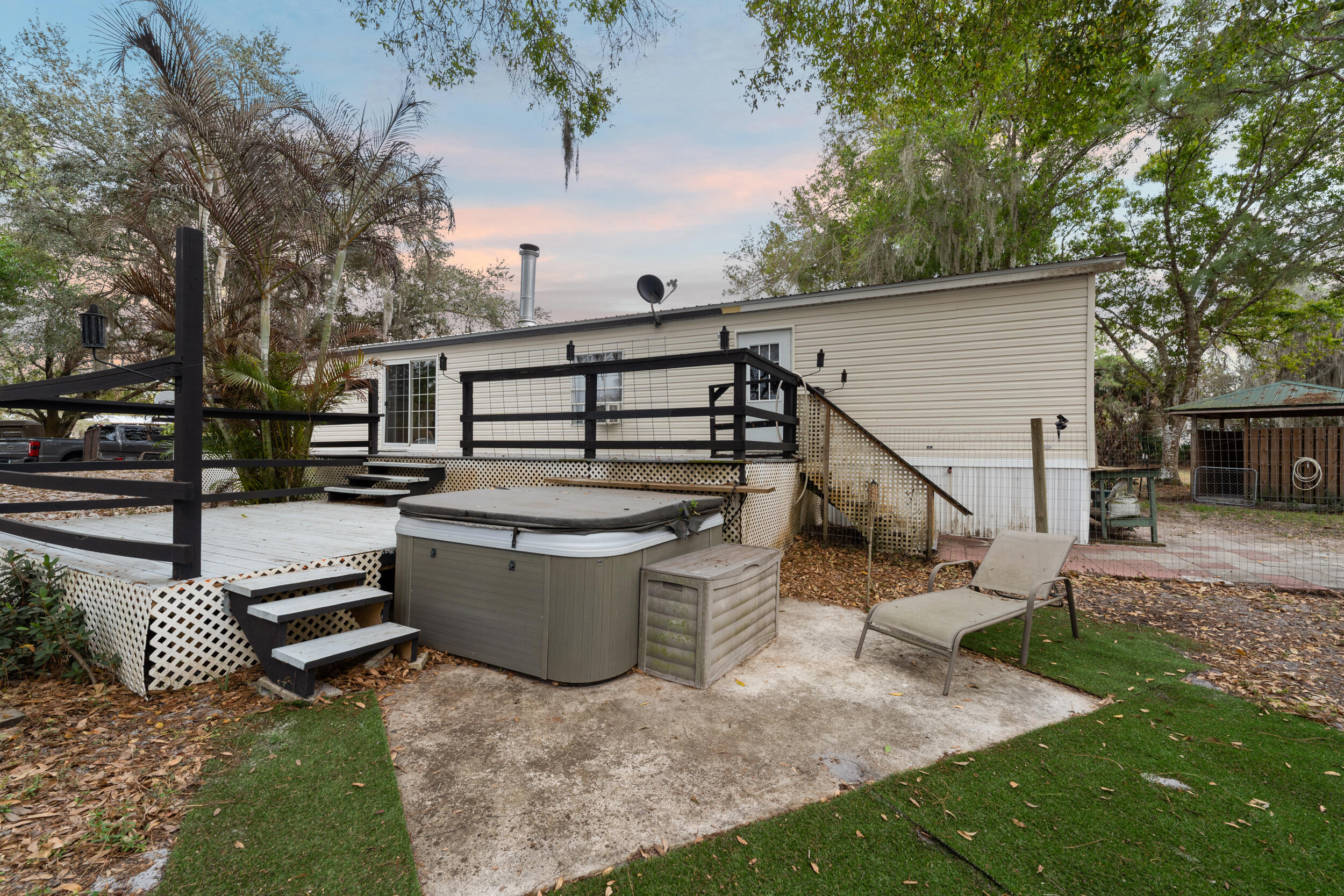 INDIAN MOUND TRAILS - Residential