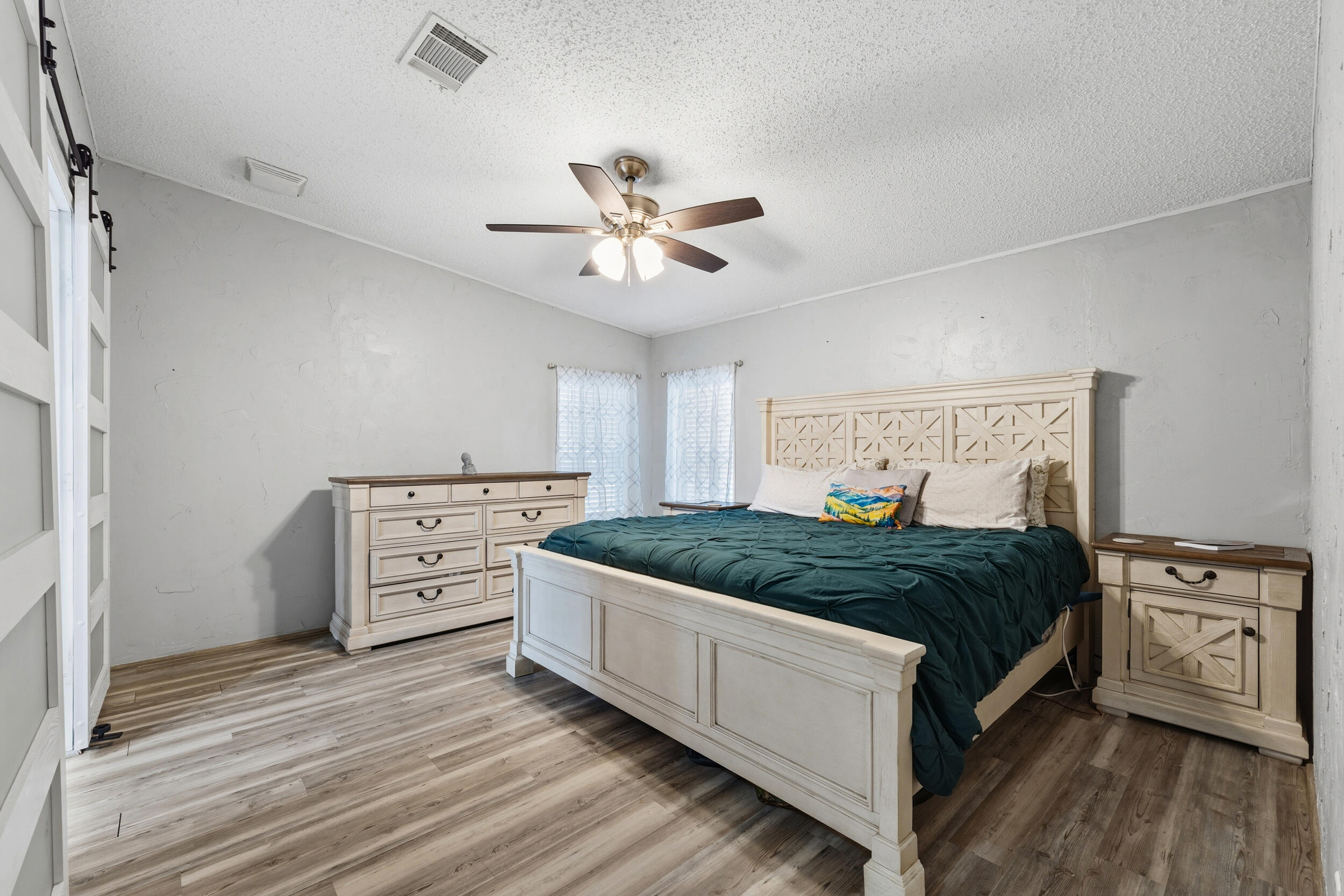 INDIAN MOUND TRAILS - Residential