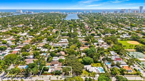 Tiny photo for 1555 MONROE Street, Hollywood, FL 33020 (MLS # B26070082)