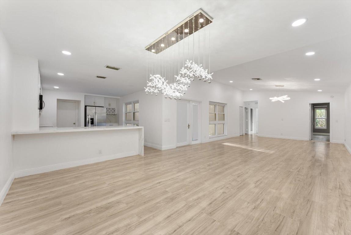 VILLAGES OF HILLSBORO SEC 1 - Residential