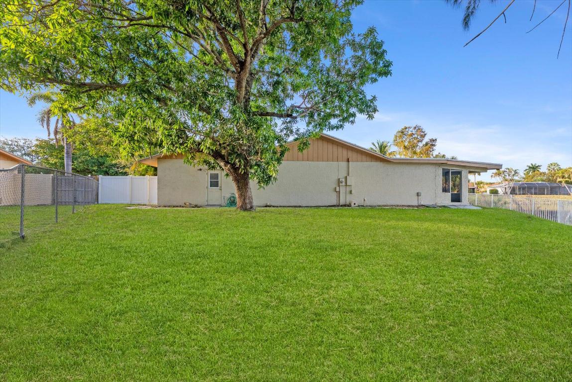 VILLAGES OF HILLSBORO SEC 1 - Residential