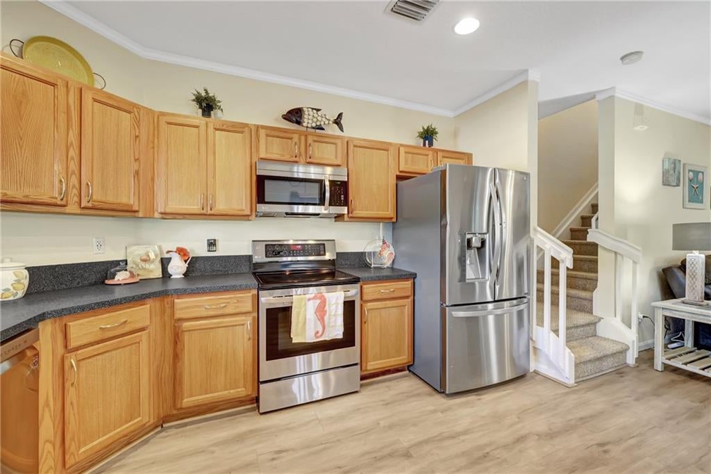 East Lake Village 02 - Residential