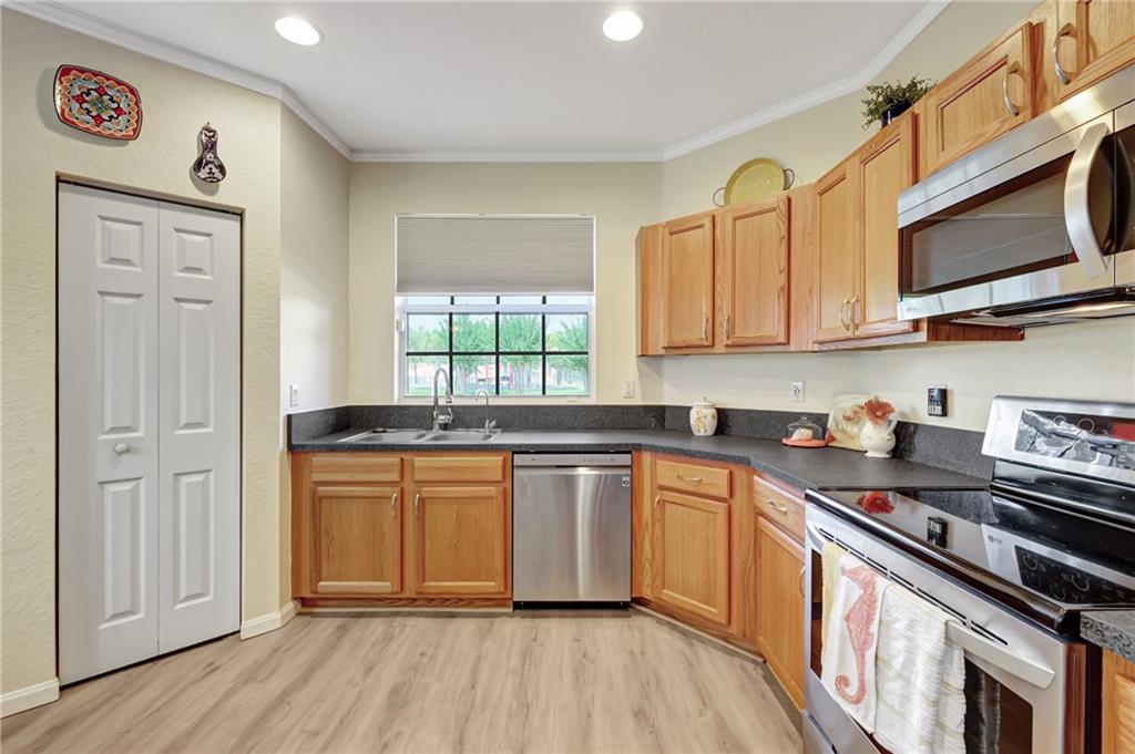 East Lake Village 02 - Residential