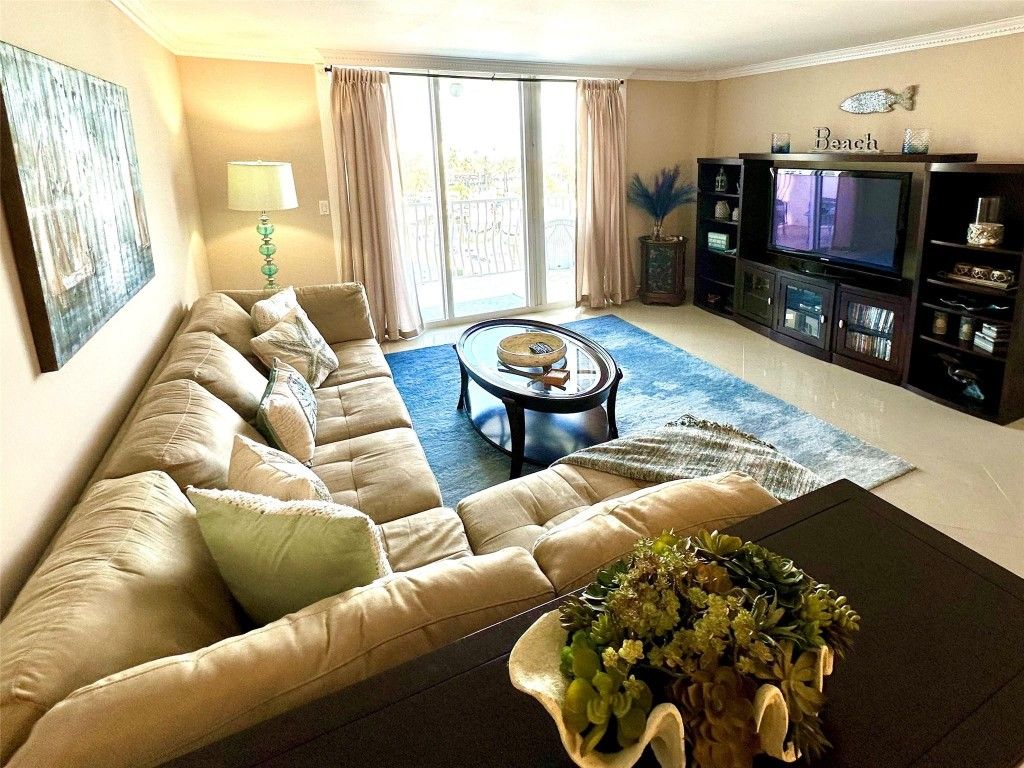 Photo of 1 Las Olas Circle #415, Fort Lauderdale, FL 33316 (MLS # F10537226)