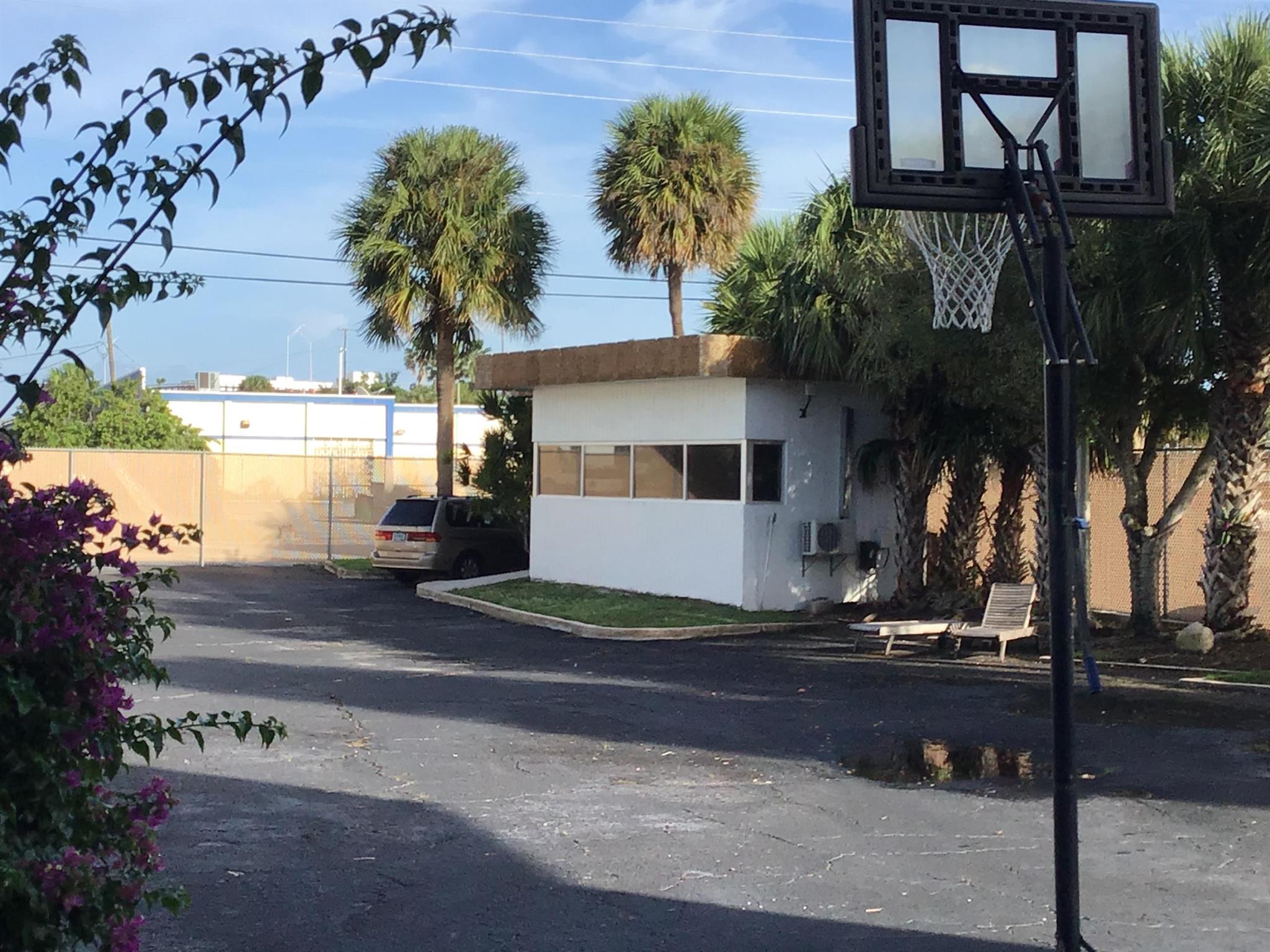 CARLTON'S ADDITION TO FOR - Commercial Sale