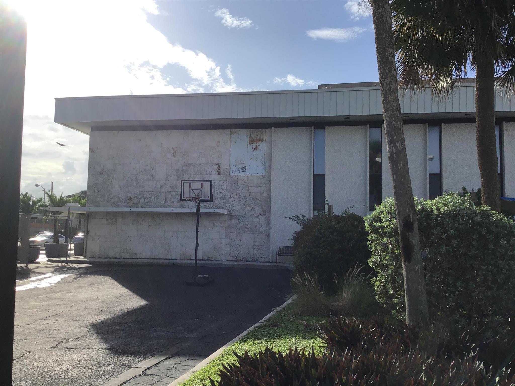 CARLTON'S ADDITION TO FOR - Commercial Sale