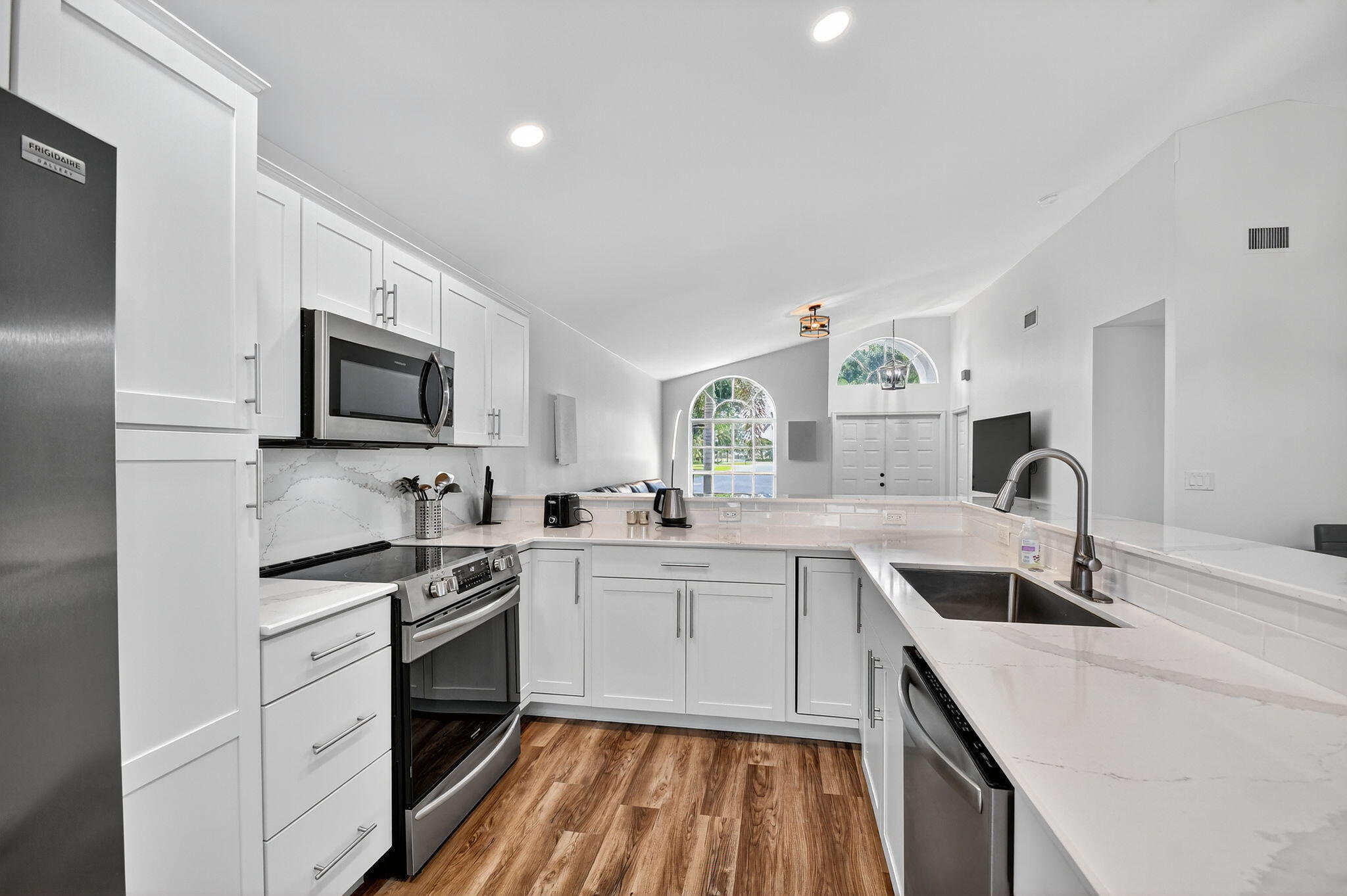 WELLINGTONS EDGE PAR 76 PH 1 - Residential Lease